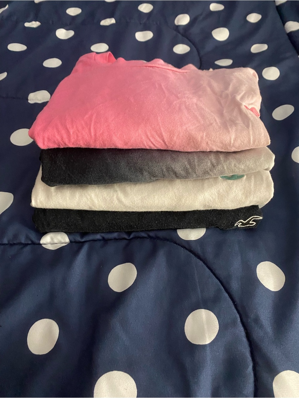 4 Men’s Hollister Tees - Pink Ombre, Gray, White, Black